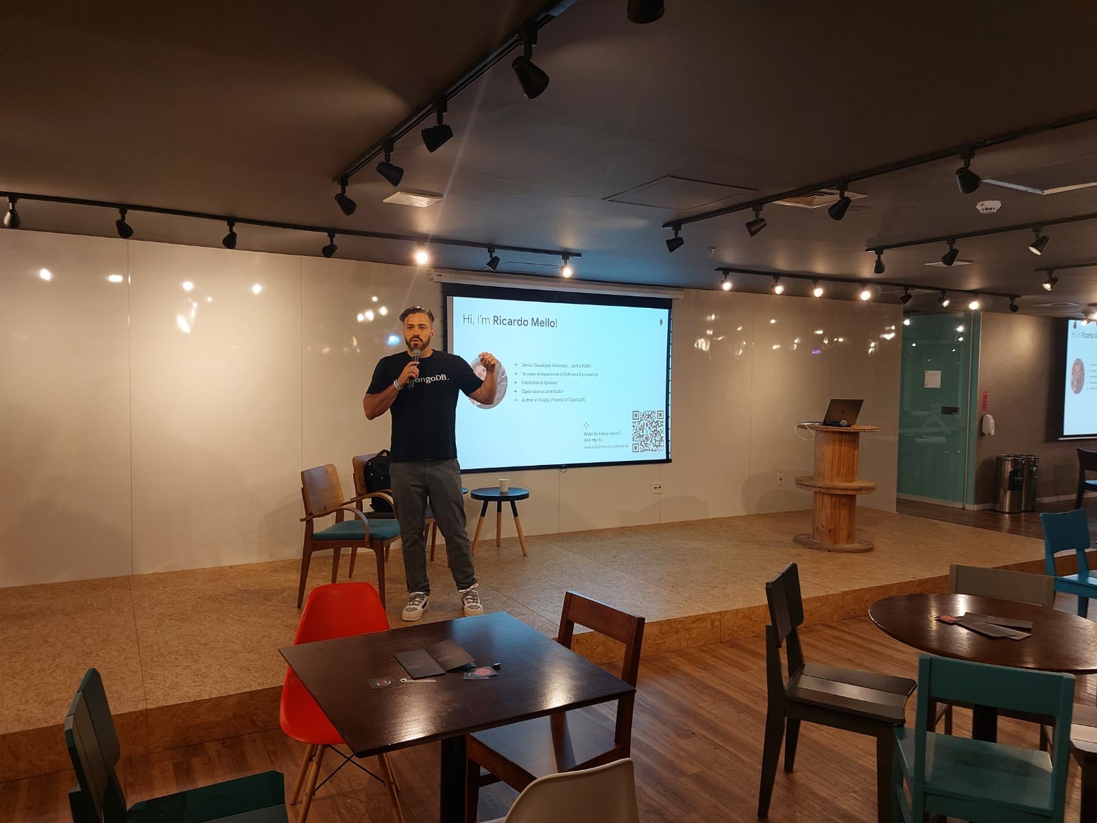 Java Meetup - Java & MongoDB — 2